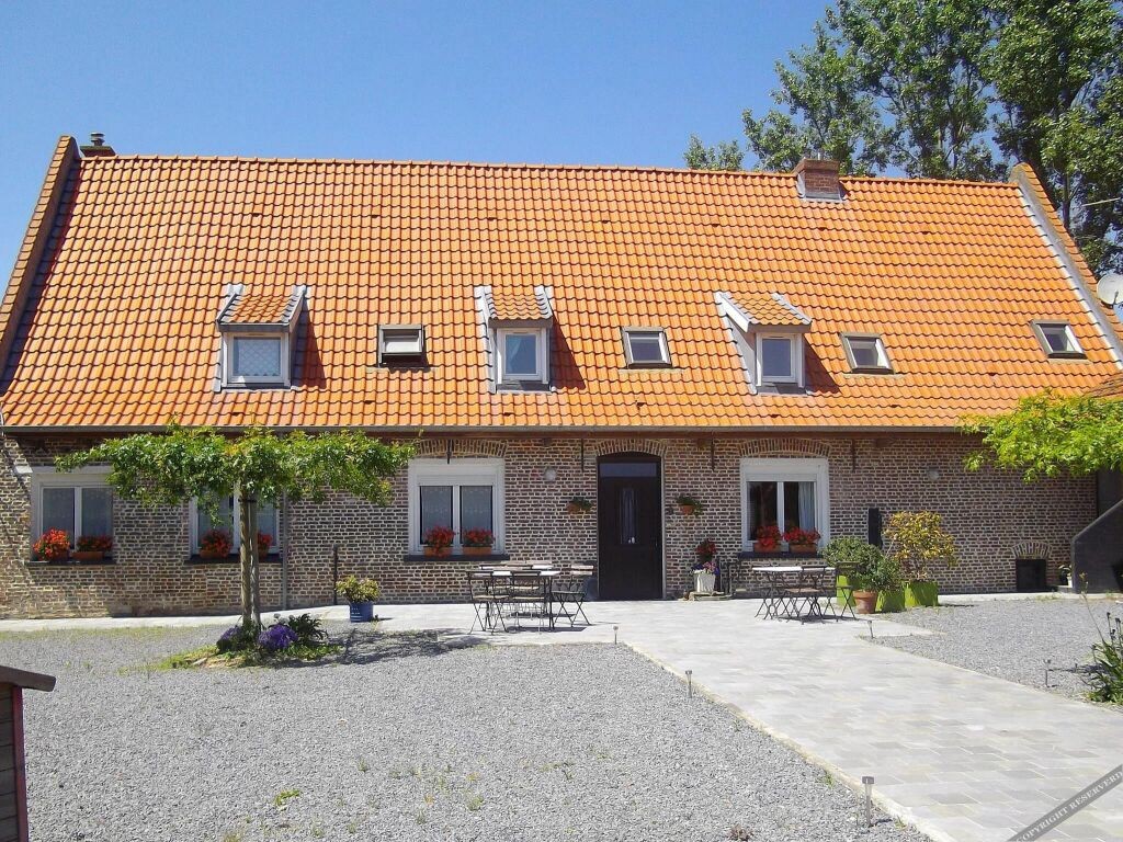 Ferme Solaire De La Papote, Gîte à Morbecque