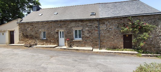 Gîte La longère de famille, Gîte à Pleucadeuc