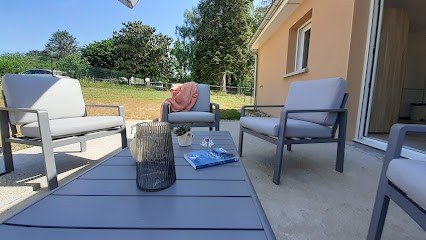 CHANDLER HOUSE (gîtes Bucolique Et Épicurienne), Gîte à Simandre