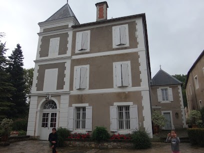 Domaine Château Mallet, Gîte à Lodève