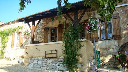 Gite de Cazabonne, Gîte à Salles