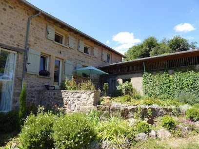 LA FOND LOCATIONS, Gîte à Chauffailles