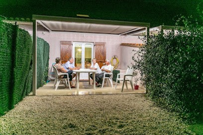 Mas Couloumine: Gîte Avec Piscine Et Sauna Dans Les Pyrénées-Orientales, Proche Plage, Saint-Cyprien, Perpignan Et Collioure, Gîte à Elne