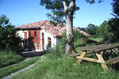 Gîte du Mesplé: location saisonnière gîte rural, séjour maison de vacances (Ariège Occitanie ), Gîte à Montesquieu-Avantès