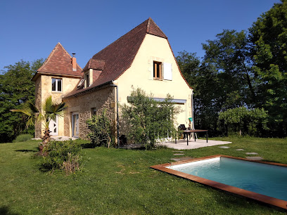 Maison Sarlat En Périgord Avec Piscine Et Billard Gîte à Sainte-Nathalène