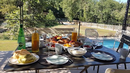 Villa Agapè Ménerbes, Gîte à Ménerbes