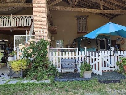 AU CLOS JOLI , Gîte , Chambres D 'hôtes, Gîte à Damazan