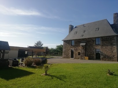 Gite de groupe La Simaunière, Gîte à Grandparigny