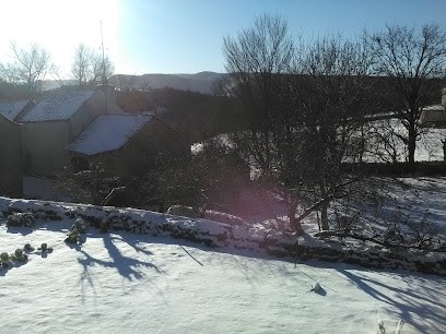 Gîtes Des Salces - Pelouse, Gîte à Pelouse