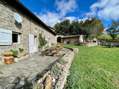Gîte De Groupe 15P, Salle De Réception, "L'oustaou Dei Vernazoun" À Mazan-L'abbaye, Ardèche, Gîte à Mazan-l'Abbaye