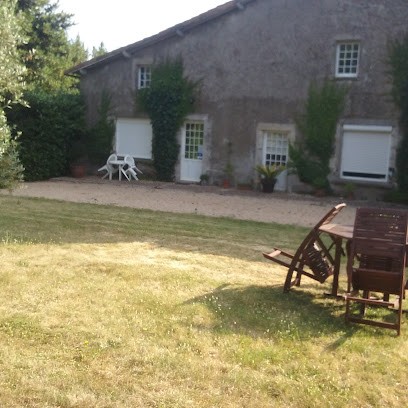 THE SUNNY CONSTRUCTION MANOR, Gîte au Boupère