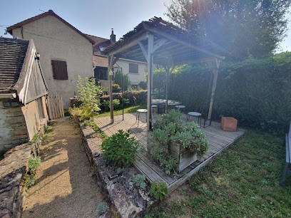 Gîte de Fer, Gîte à Genouilly