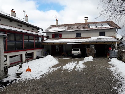 Gite Les Chazeaux, Gîte à Laussonne