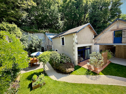 La Maison Sous Les Arbres Gîte à Pocé-sur-Cisse