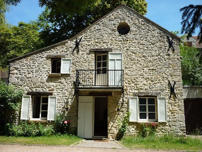 La Petite Hutte, Gîte à Seraincourt