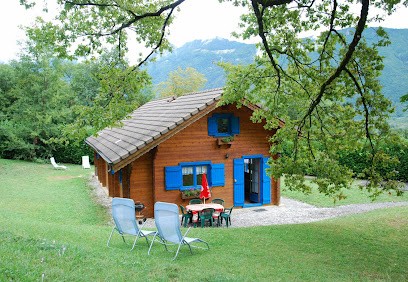 Les Chalets De La Sauge, Gîte à Lathuile