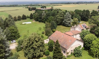 Le Clos des Collières, Gîte à Marcollin