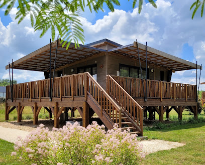 Chalets Du Moulin De Valade: Gîte, Chalet, Cabane Avec Spa En Dordogne, Nuit Romantique, Proche Périgueux, Périgord Vert, Gîte à Condat-sur-Trincou
