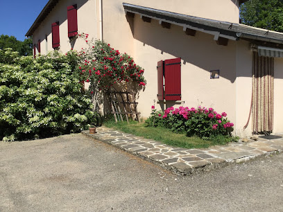 Le Gîte Des Pins, Gîte à la Salvetat-sur-Agout