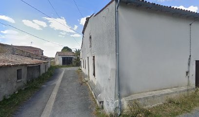 Gîte Les Grands Pillets - Location Thermale Et Touristique à Jonzac, Gîte à Saint-Simon-de-Bordes