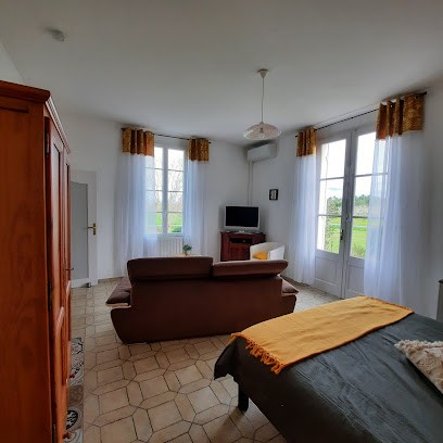 GITE GUILLEMOLE, Gîte à Bourgougnague