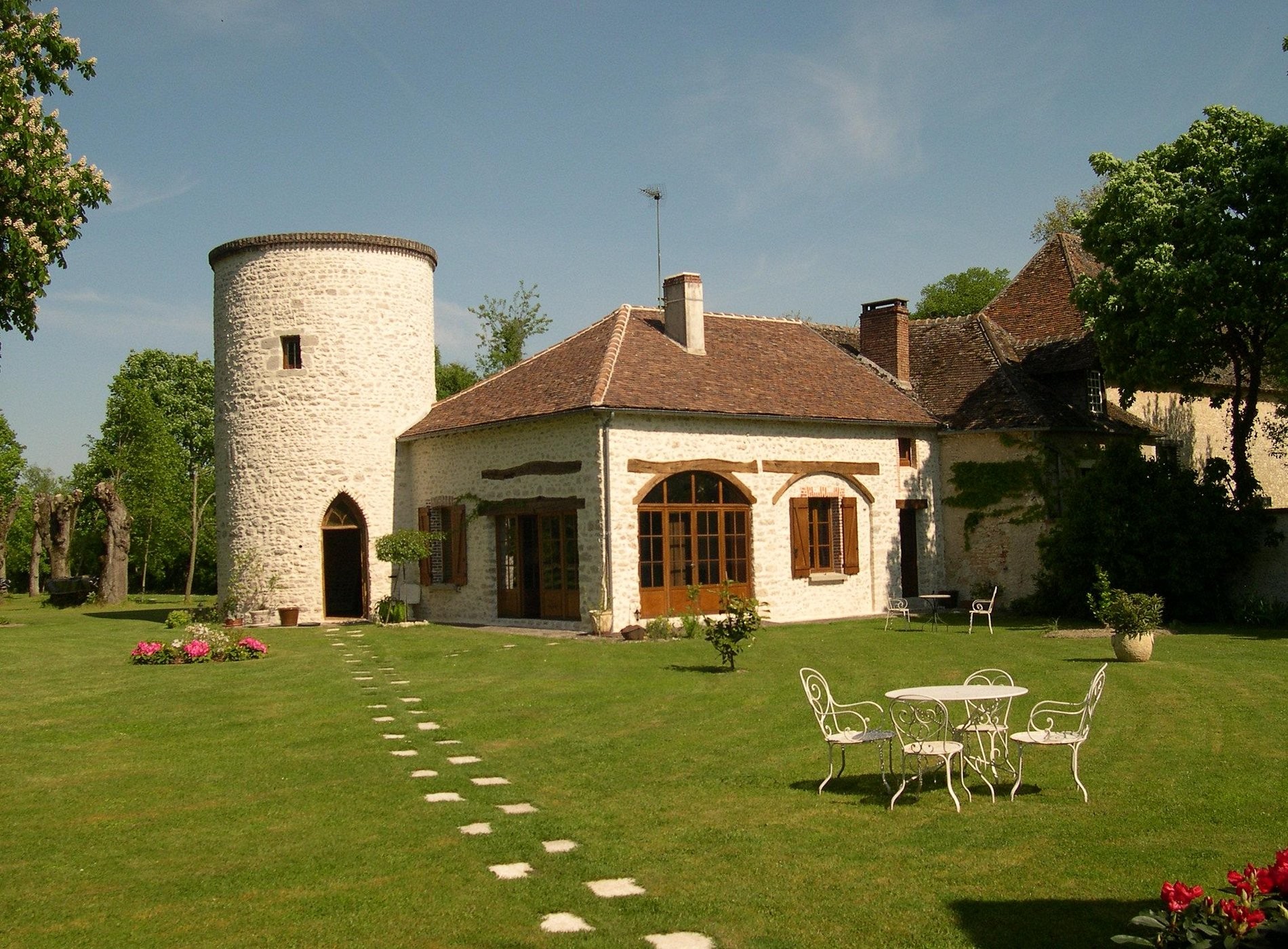 Le Vieux Donjon, Gîte à Pressigny-les-Pins