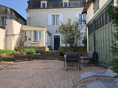 Hotel Particulier De Turenne, Gîte à Mirebeau