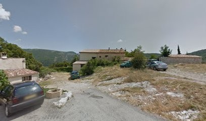 Gite Le Chateau De Ma Mère, Gîte à Escragnolles