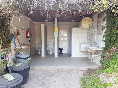 GITE /CAMPING/ FERME LES PINS, Gîte à Montchenu