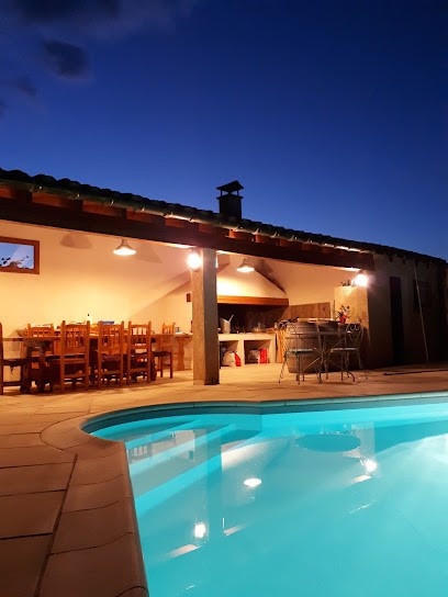 Gîte Le Chalet des mille et un chemins, Gîte à Castelnou