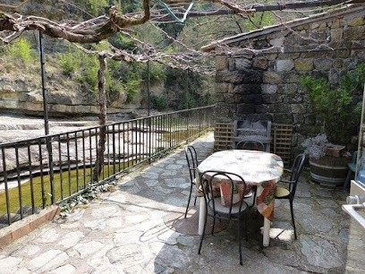 Mill houses the Alune, Gîte à Ribes