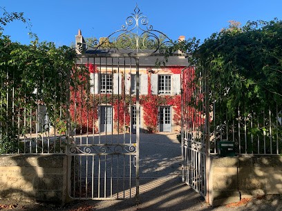Cottages Domain Linden Trees, Gîte à Montamisé