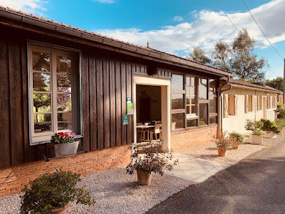 Gites Les Vieux Chênes Piscine Courties Gers, Gîte à Courties