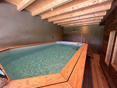 Gîte De La Vie Blanche - Piscine, Gîte à Flangebouche