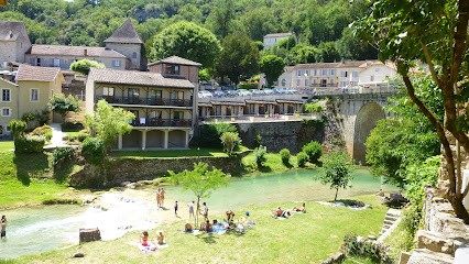 Le Monde allant Vers, Gîte à Vers