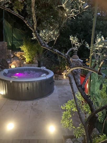 Gîtes Les Clapiers (Les clapiers et la magnanerie ), Gîte à Mialet