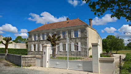Domaine Des Deux Tilleuls - Gîte Écologique La Rochelle Marais Poitevin, Gîte à Saint-Georges-du-Bois