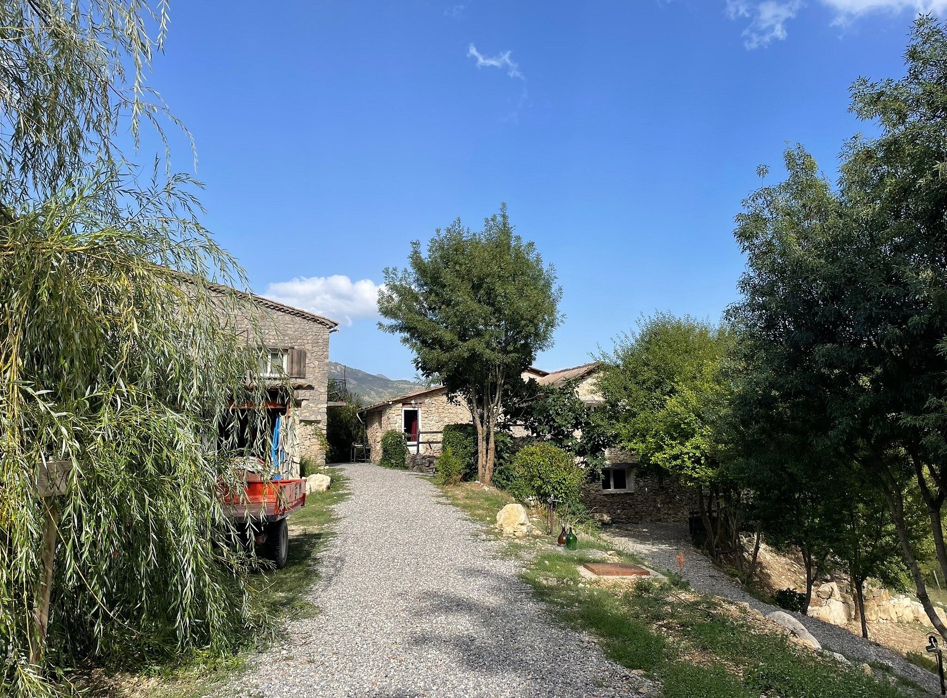 Les Costoliers, Gîte à Châteauneuf-Miravail
