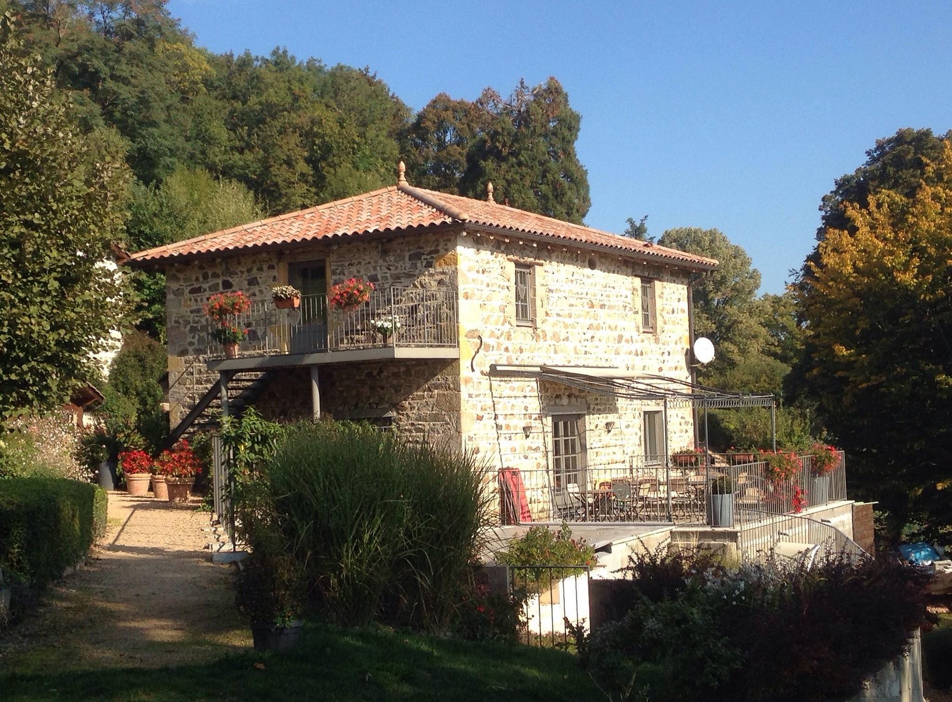 Gîtes du Hameau d'Amignié, Gîte à Vernay
