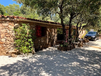  CABANONS CHIENGU  SELDER LUC, Gîte à Carnoules