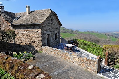 GITE LE BARRYNEL, Gîte à Castelnau-de-Mandailles