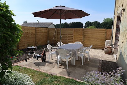 Le Sophora Gîte de France 89G666, Gîte à Chéu