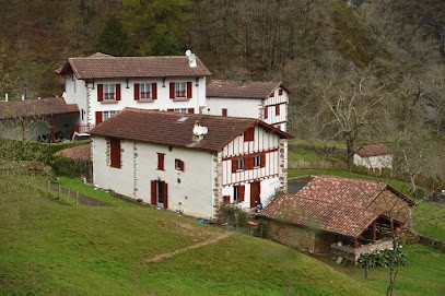 Gite Gereziak, Gîte à Itxassou