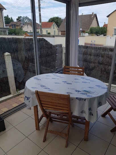 Gites le P’tit Nid & La P’tite Bleue, Gîte à Langrune-sur-Mer