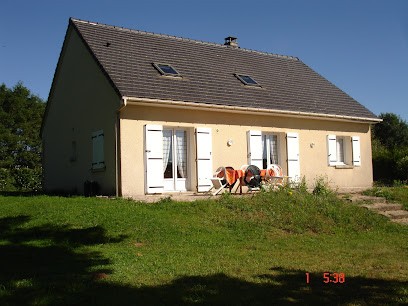 Gîte Avec Piscine En Auvergne, Gîte à Jaleyrac