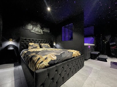 La Source Aux Désirs Spa Privatif Ardres, Gîte à Brêmes