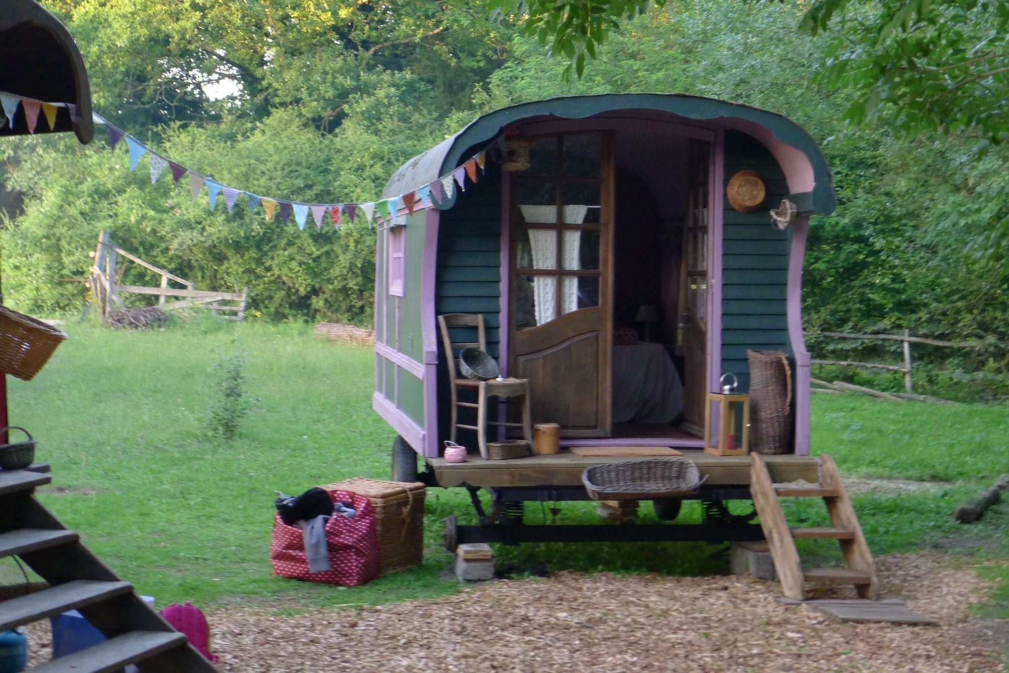 Les Roulottes, Gîte à Huisseau-sur-Cosson