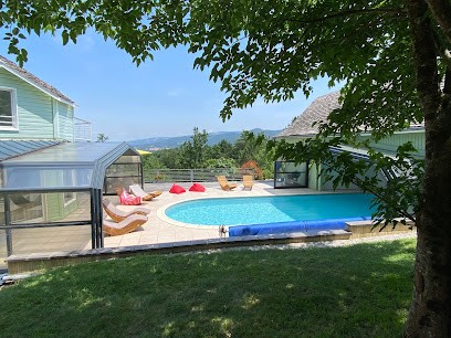 La Chênaie du Lac, gites avec piscine couverte chauffée (l'hiver) entre Toulouse et Carcassonne, Gîte à Sorèze