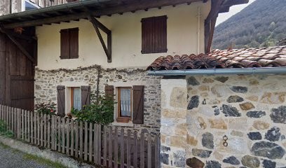 Gites la grange d'adèle, Gîte à Herran