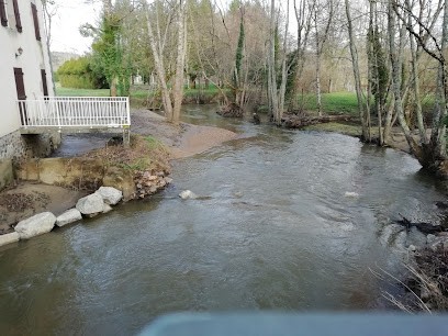 Salle Du Moulin De La Cour, Gîte à Saint-Maurice-des-Lions